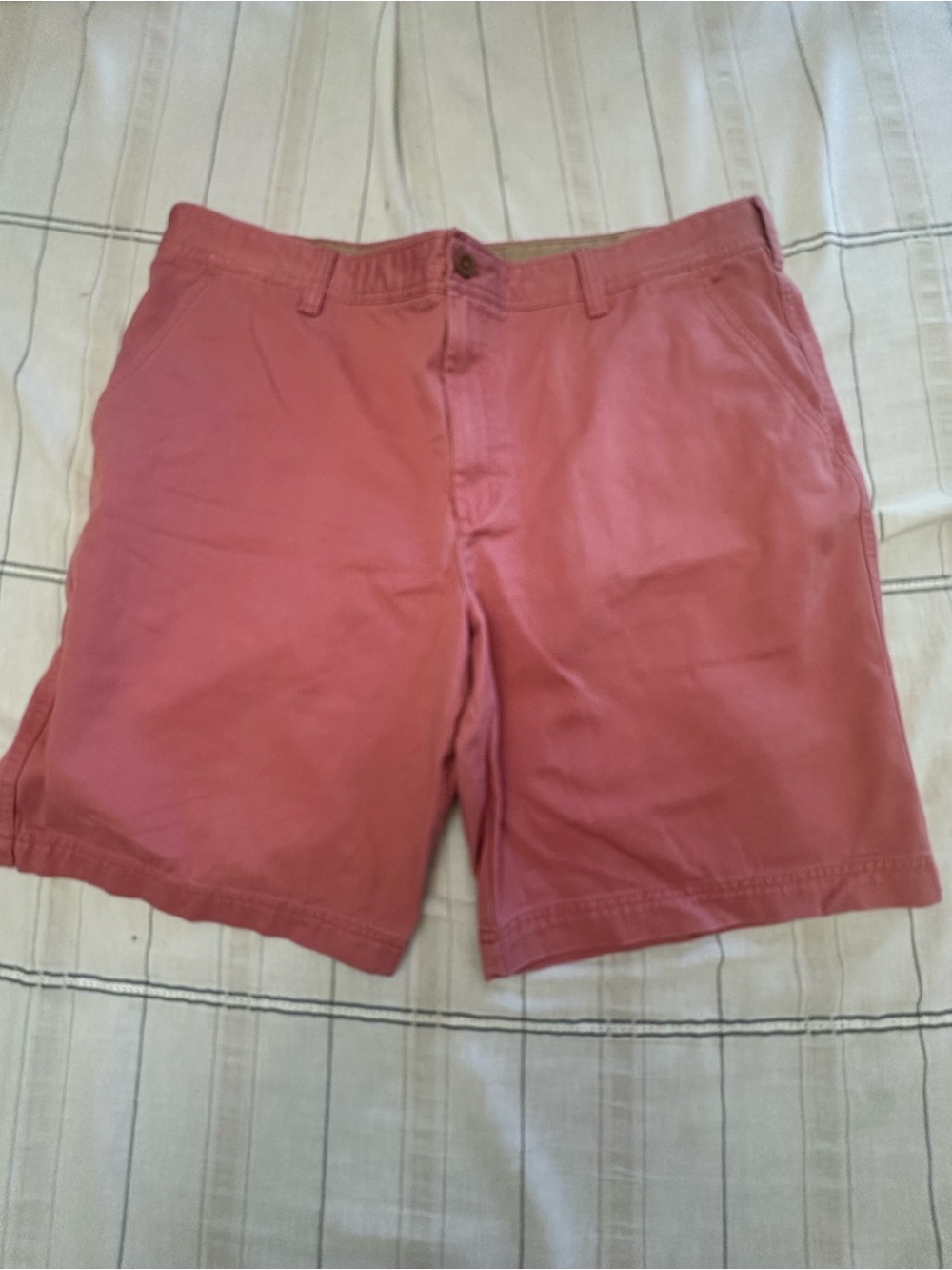 Izod Coral Flat Front Men's Shorts